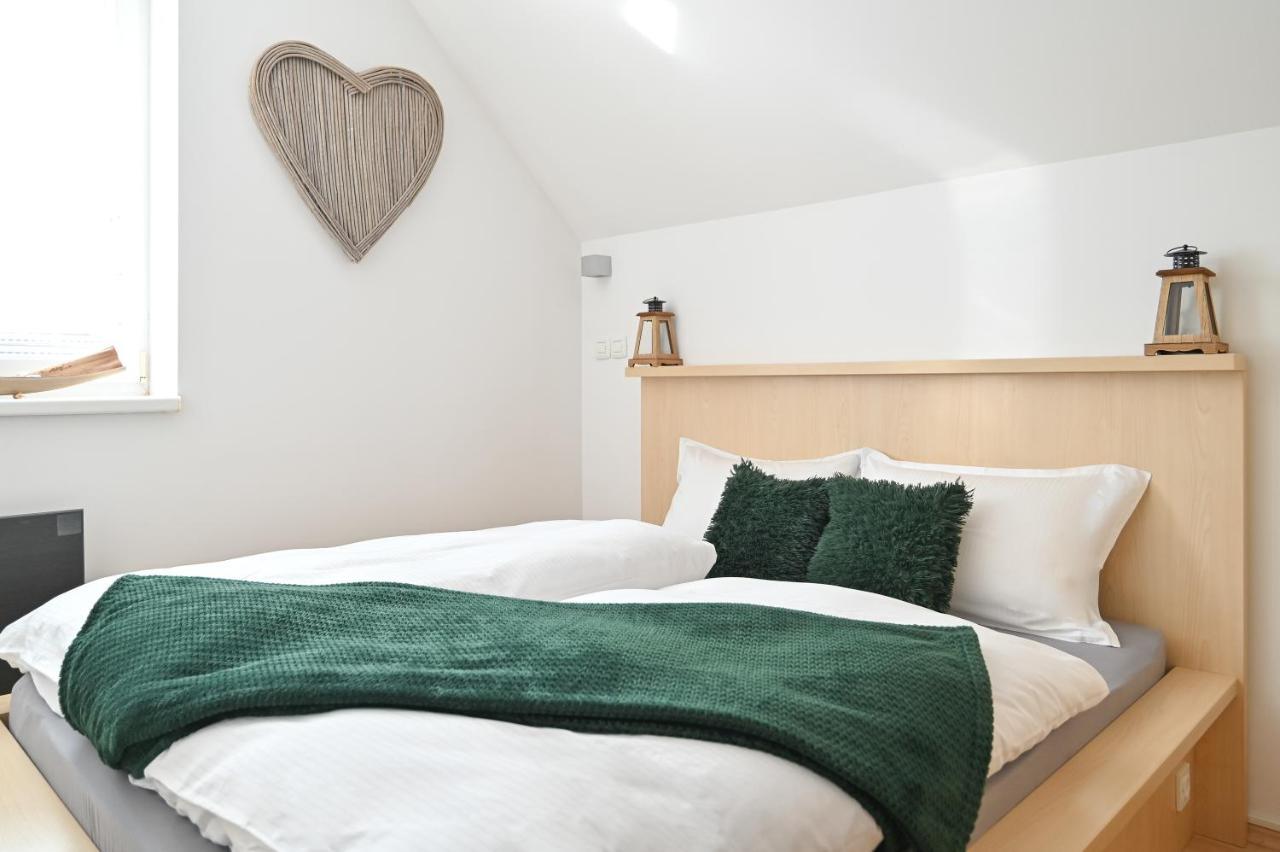 Apartment Stros With Private Sauna Кранска гора Екстериор снимка